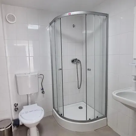 Capitol Hotel 3*